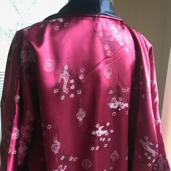 REVERSIBLE LONG ORIENTAL STYLE ROBE - Picture 4 of 10